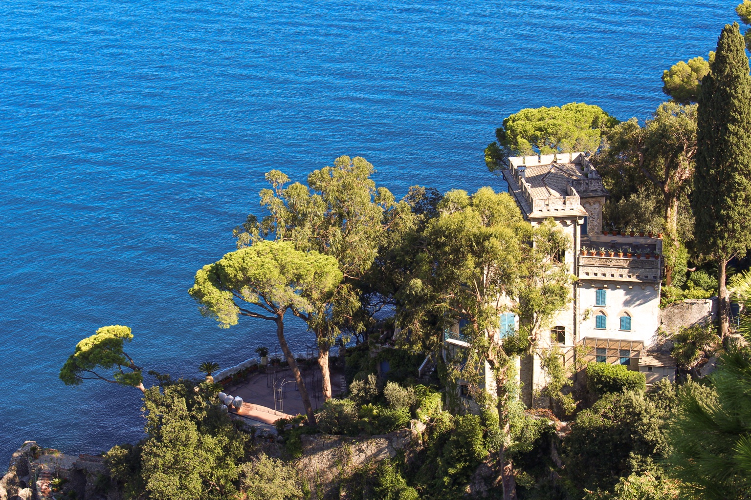 Coastal hotel investment